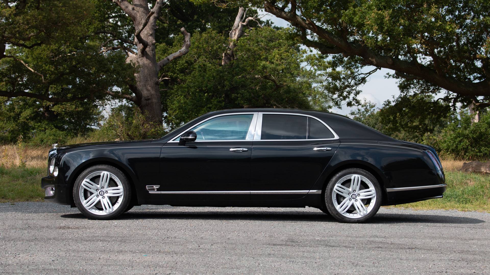 Herando Bentley Mulsanne 14 Mulliner Driving Specification