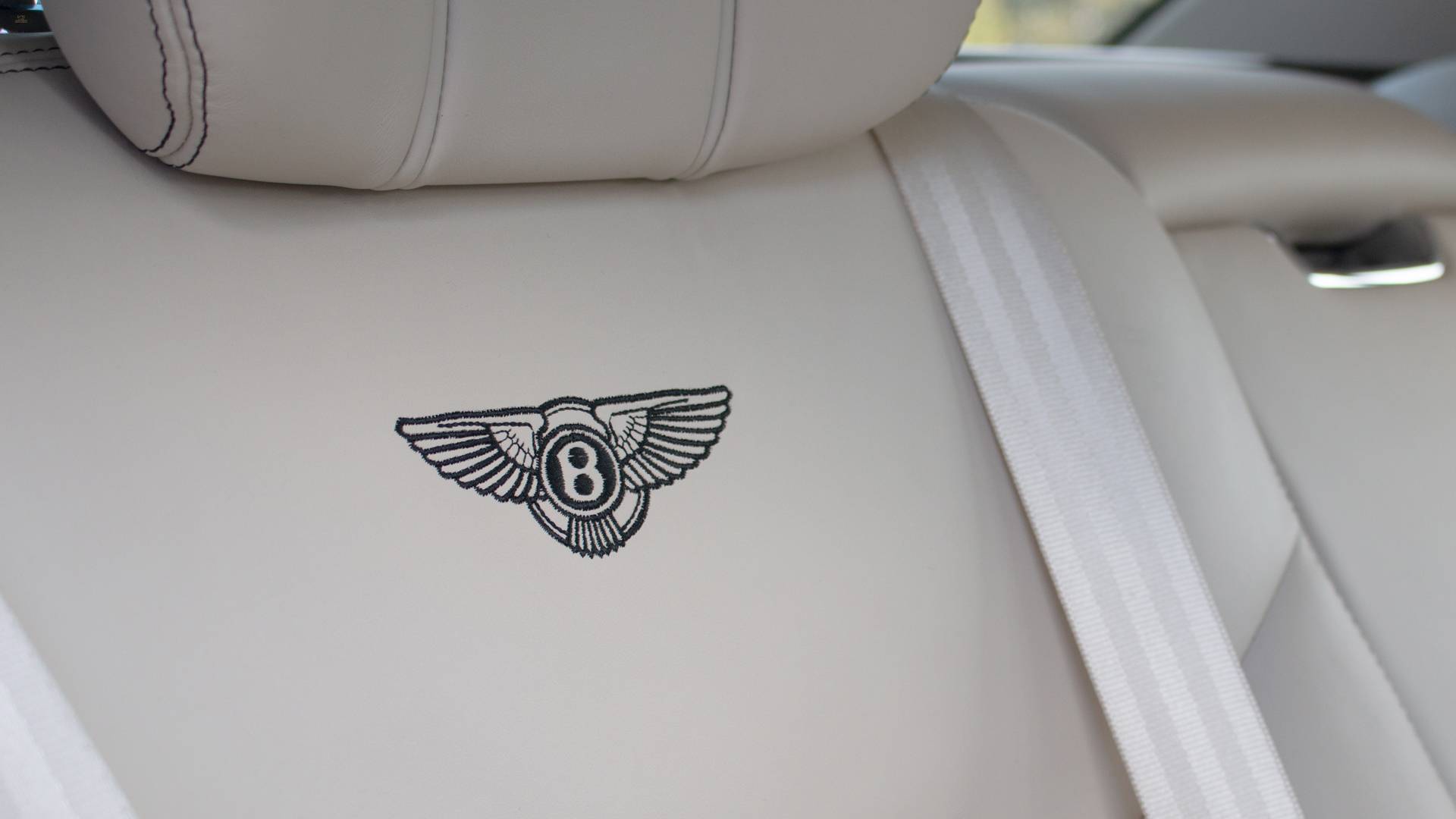 Herando Bentley Mulsanne 14 Mulliner Driving Specification