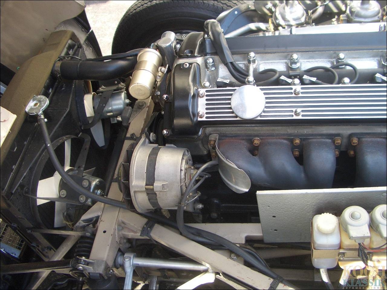 Herando - 1967 Jaguar E-Type SII 4.2 Roadster