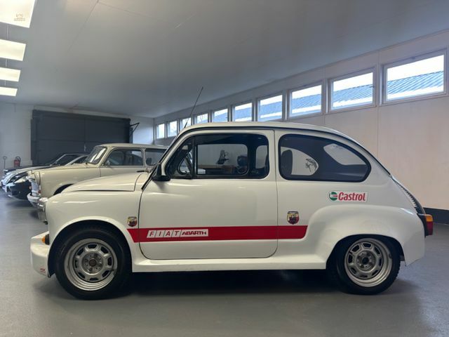 Hupenknopf ABARTH mit Flagge, 78,00 €
