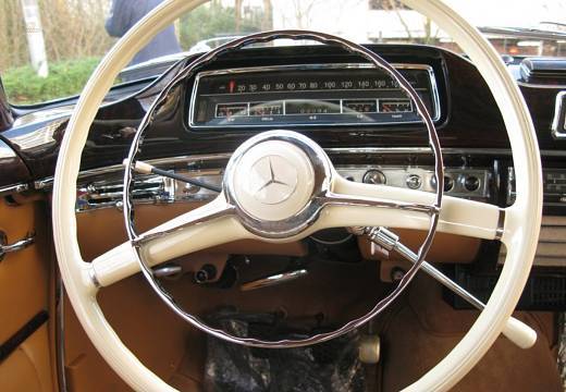 Mercedes Benz 220 S Cabriolet (1958)