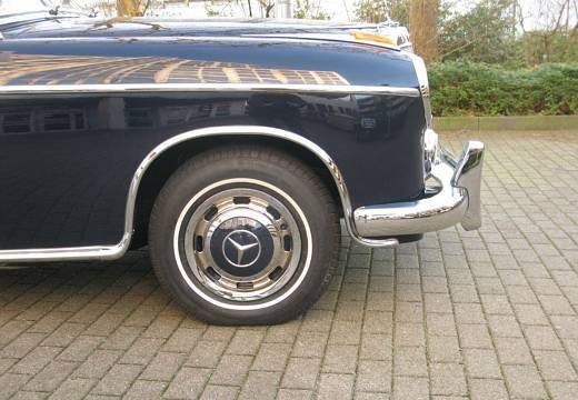 Mercedes Benz 220 S Cabriolet (1958)