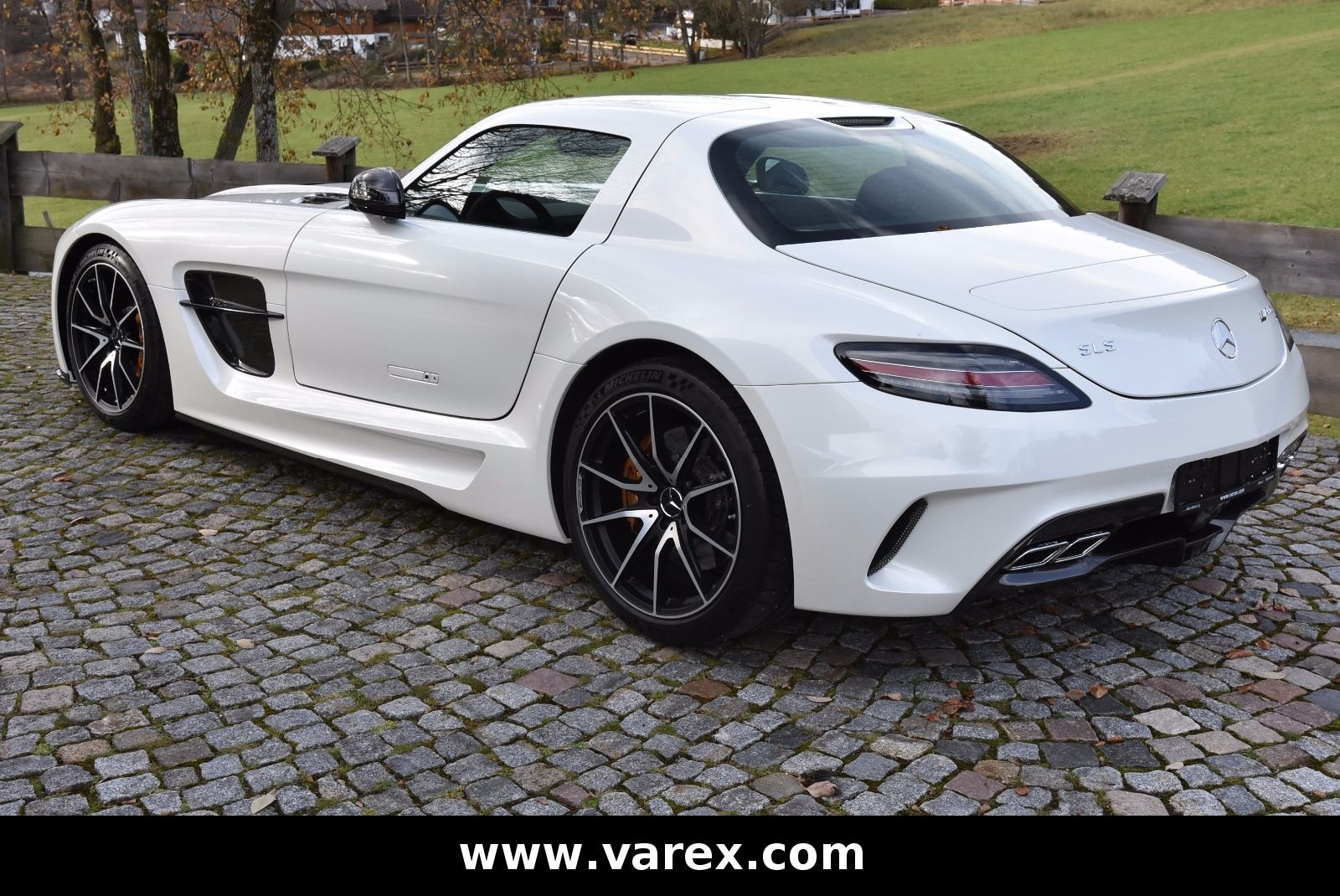 Herando Mercedes Benz Sls Amg Coupe Black Series
