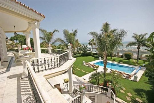 Luxus-Villa in Puerto Banus
