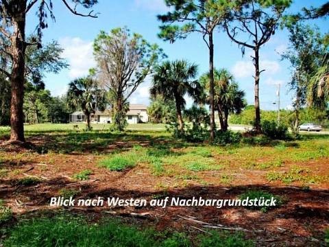 Nachbargrundstück West