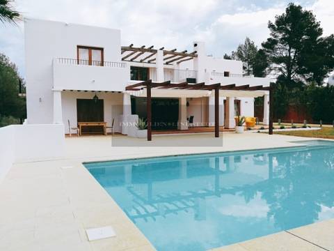 Schöne Villa auf Ibiza