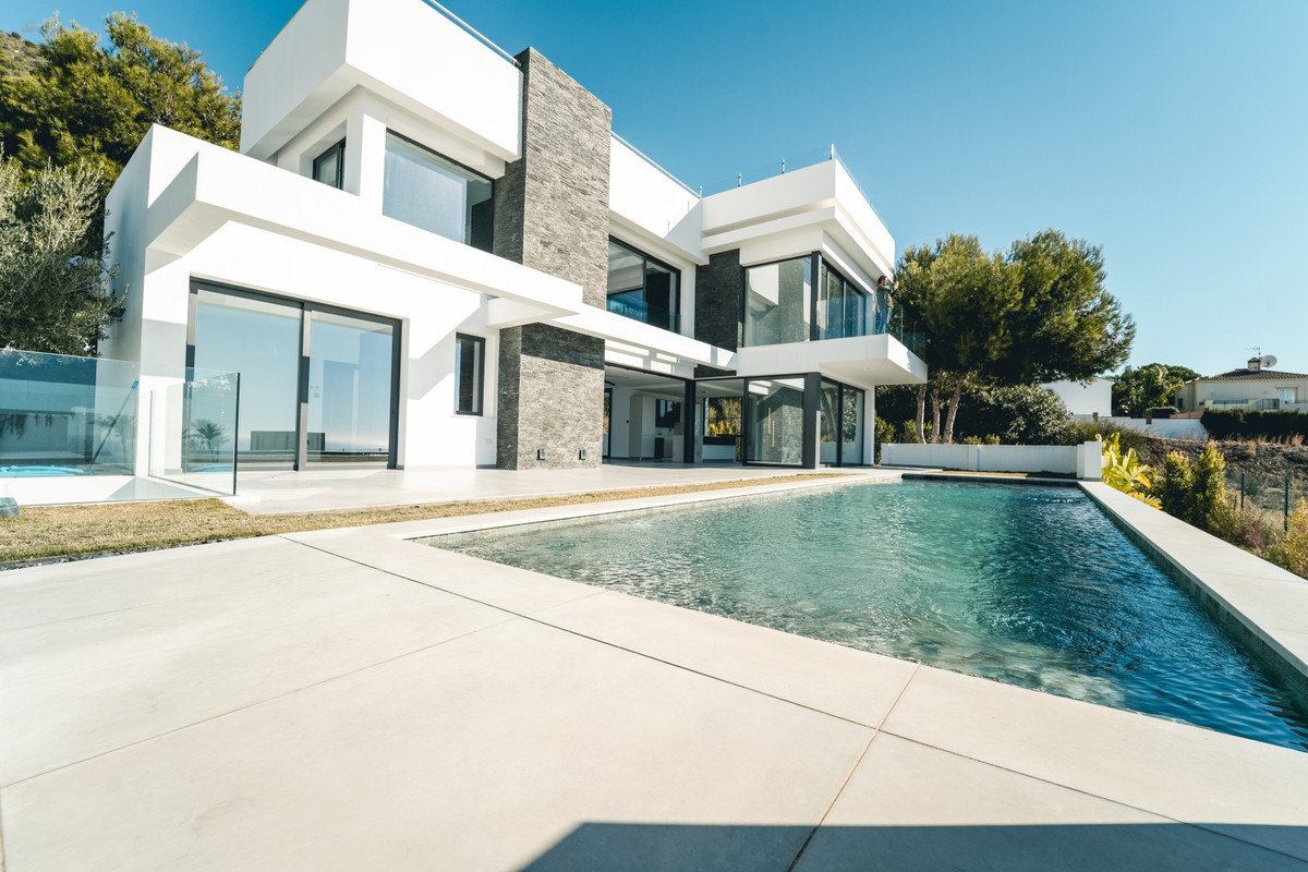 Herando Villa For Sale in Mijas, Málaga