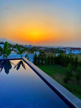 Infinity-Pool