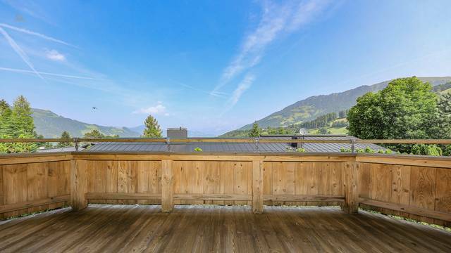 KITZIMMO-Exklusive Luxusvilla mit Freizeitwohnsitz auf der Bichlalm - Immobilien KitzbÃ¼hel.
