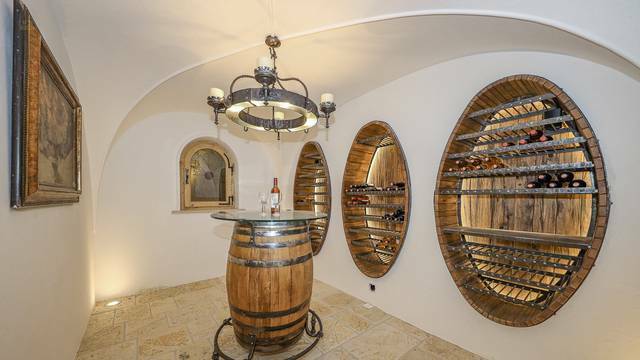 KITZIMMO-Exklusive Luxusvilla mit Freizeitwohnsitz auf der Bichlalm - Immobilien KitzbÃ¼hel.