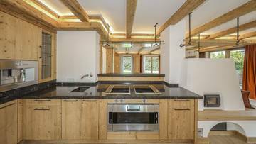 KITZIMMO-Exklusive Luxusvilla mit Freizeitwohnsitz auf der Bichlalm - Immobilien KitzbÃ¼hel.