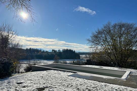 Der Pool mit Ausblick