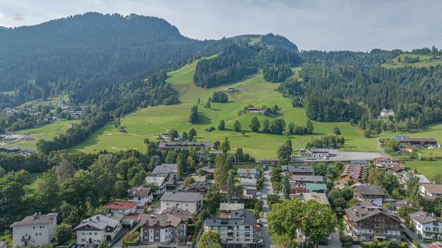 KITZIMMO-Elegante Erdgeschossmaisonette nahe dem Skilift kaufen - Immobilien KitzbÃ¼hel.