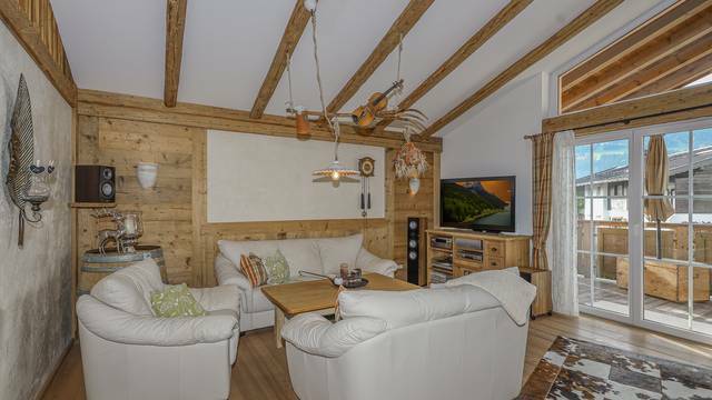 KITZIMMO-exklusives Einfamilienhaus in Toplage kaufen - Immobilien St. Johann in Tirol.