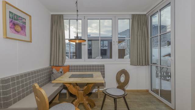 KITZIMMO-Hochwertiges Apartment mit touristischer Widmung kaufen - Immobilien KitzbÃ¼hel.