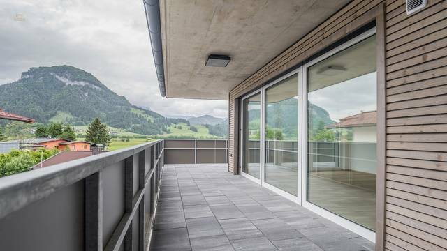 KITZIMMO-LuxuriÃ¶ses Neubau-Penthouse mit Kaiserblick kaufen - Immobilien Kirchdorf.
