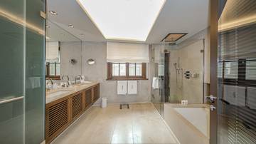 KITZIMMO-Luxus-Suite mit Zugang in ein 5-Sterne-Hotel - Immobilien KitzbÃ¼hel.