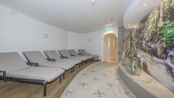 KITZIMMO-Luxus-Suite mit Zugang in ein 5-Sterne-Hotel - Immobilien KitzbÃ¼hel.