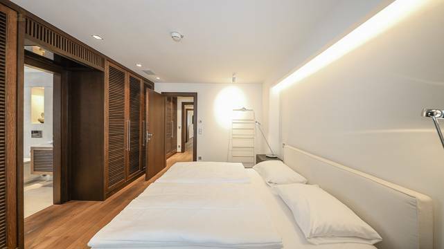 KITZIMMO-Luxus-Suite mit Zugang in ein 5-Sterne-Hotel - Immobilien KitzbÃ¼hel.