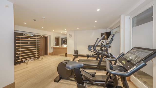 KITZIMMO-Luxus-Suite mit Zugang in ein 5-Sterne-Hotel - Immobilien KitzbÃ¼hel.