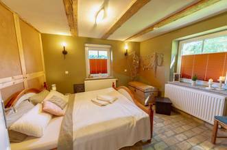 Schlafzimmer exemplarisch