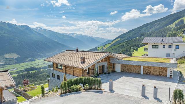 KITZIMMO-Luxusvilla mit Freizeitwohnsitz kaufen - Immobilien KitzbÃ¼hel.
