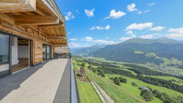 KITZIMMO-Luxusvilla mit Freizeitwohnsitz kaufen - Immobilien KitzbÃ¼hel.