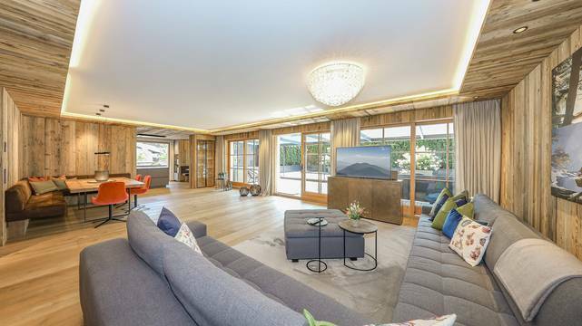 KITZIMMO-Luxuswohnung mit Pool in zentraler Toplage - Immobilien KitzbÃ¼hel.