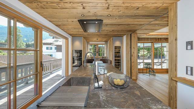 KITZIMMO-Luxuswohnung mit Pool in zentraler Toplage - Immobilien KitzbÃ¼hel.