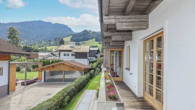 KITZIMMO-Luxuswohnung mit Pool in zentraler Toplage - Immobilien KitzbÃ¼hel.