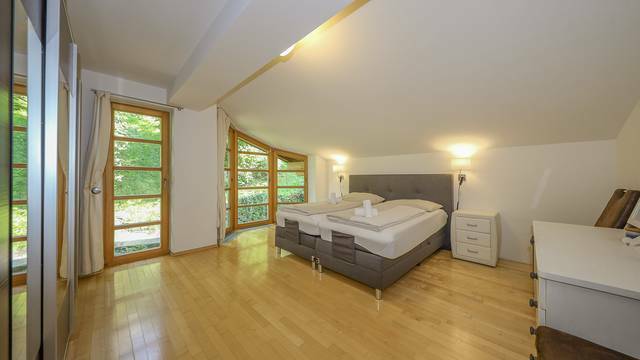 KITZIMMO-Ferienhaus in sonniger Ruhelage kaufen - Immobilien Zell am See.