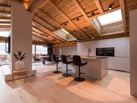 Haus_Seerose_Seestrasse_36_Kirchberg_Haus_Mitte_Wohnkueche