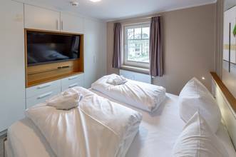 Schlafzimmer unten