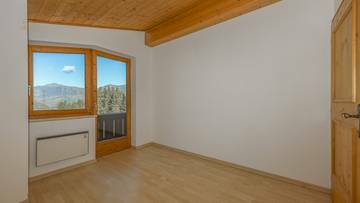 KITZIMMO-Dachgeschosswohnung in sonniger Ruhelage - Immobilien Jochberg.