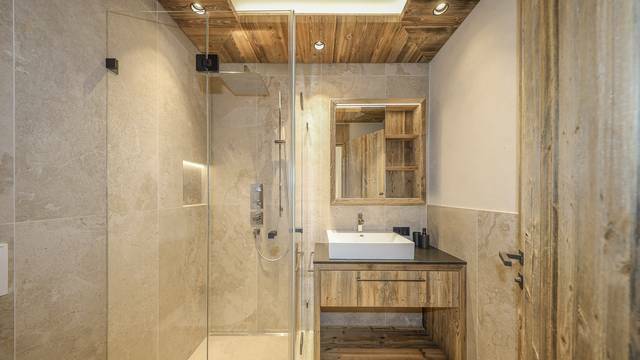 KITZIMMO-Luxus-Neubauvilla mit Pool in Toplage kaufen - Immobilien Ellmau.