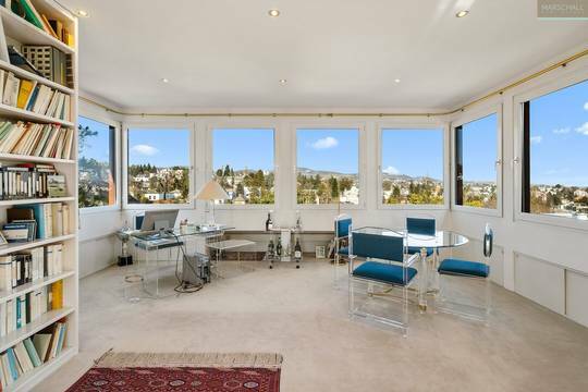 Turmzimmer mit Wienblick