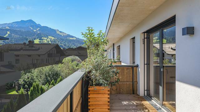 KITZIMMO-Hochwertiges Penthouse in Toplage kaufen - Immobilien St. Johann kaufen.