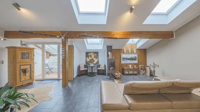 KITZIMMO-exklusive Dachgeschosswohnung kaufen - Immobilien KitzbÃ¼hel.