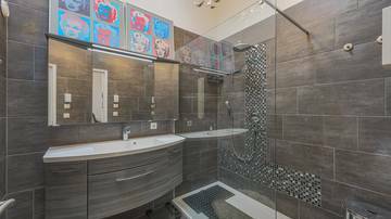 KITZIMMO-exklusive Dachgeschosswohnung kaufen - Immobilien KitzbÃ¼hel.