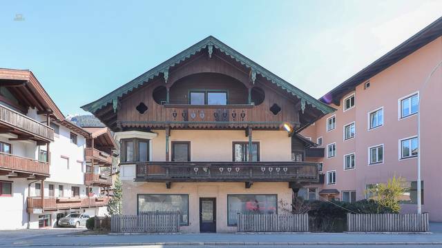 KITZIMMO-Stadthaus mit Baugenehmigung kaufen - Immobilien KitzbÃ¼hel.