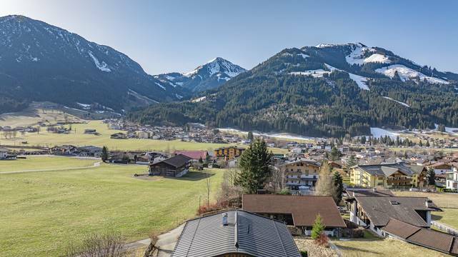 KITZIMMO-BaugrundstÃ¼ck mit Altbestand in Toplage - Immobilien Brixen im Thale.