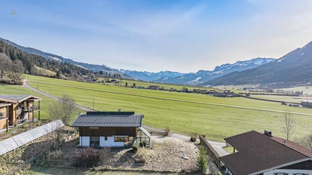 KITZIMMO-BaugrundstÃ¼ck mit Altbestand in Toplage - Immobilien Brixen im Thale.