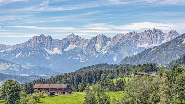 KITZIMMO-Luxusvilla in Toplage kaufen - Immobilien Aurach KitzbÃ¼hel.