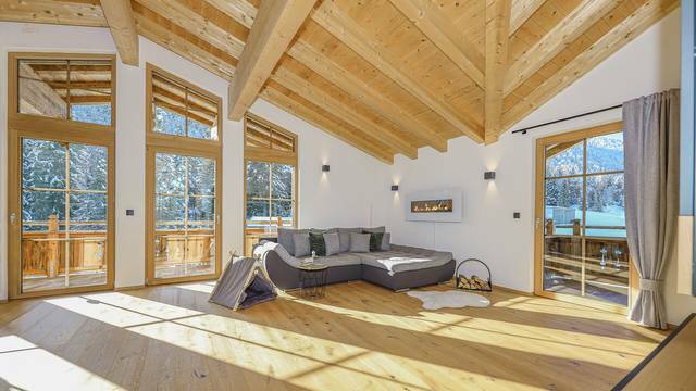 KITZIMMO-Zwei Luxuschalets mit Panoramablick in Top-Ruhelage kaufen - Immobilien Steinberg Tirol.