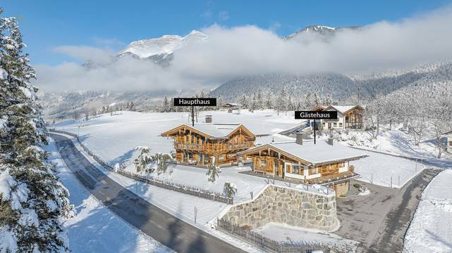 KITZIMMO-Zwei Luxuschalets mit Panoramablick in Top-Ruhelage kaufen - Immobilien Steinberg Tirol.