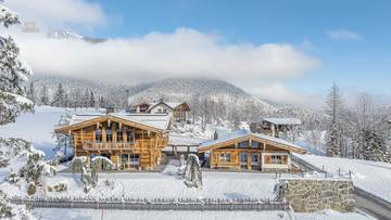 KITZIMMO-Zwei Luxuschalets mit Panoramablick in Top-Ruhelage kaufen - Immobilien Steinberg Tirol.