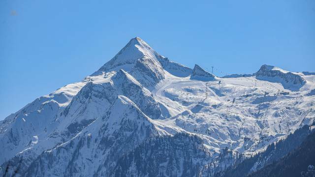 KITZIMMO-Landhaus mit Panoramablick und 1.883 mÂ² GrundstÃ¼ck kaufen - Immobilien Zell am See.