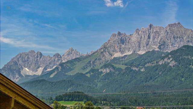 KITZIMMO-Exklusives Luxuspenthouse mit Kaiserblick kaufen - Immobilien St. Johann.