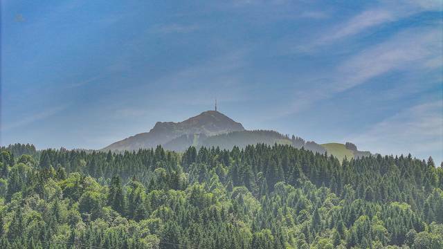 KITZIMMO-Exklusives Luxuspenthouse in Toplage kaufen - Immobilien St. Johann.