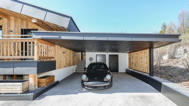 KITZIMMO-Luxus-Penthouse in sonniger Toplage kaufen - Immobilien Kirchberg.